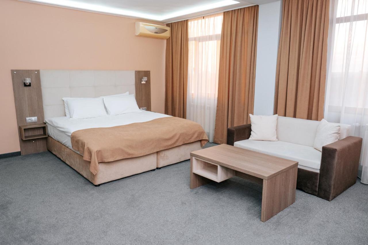 ימבול Hotel Tundzha - Renovated! מראה חיצוני תמונה