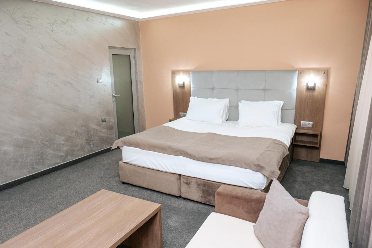 ימבול Hotel Tundzha - Renovated! מראה חיצוני תמונה