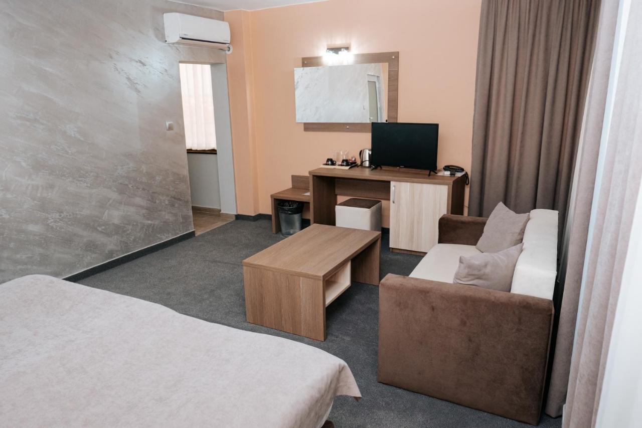 ימבול Hotel Tundzha - Renovated! מראה חיצוני תמונה