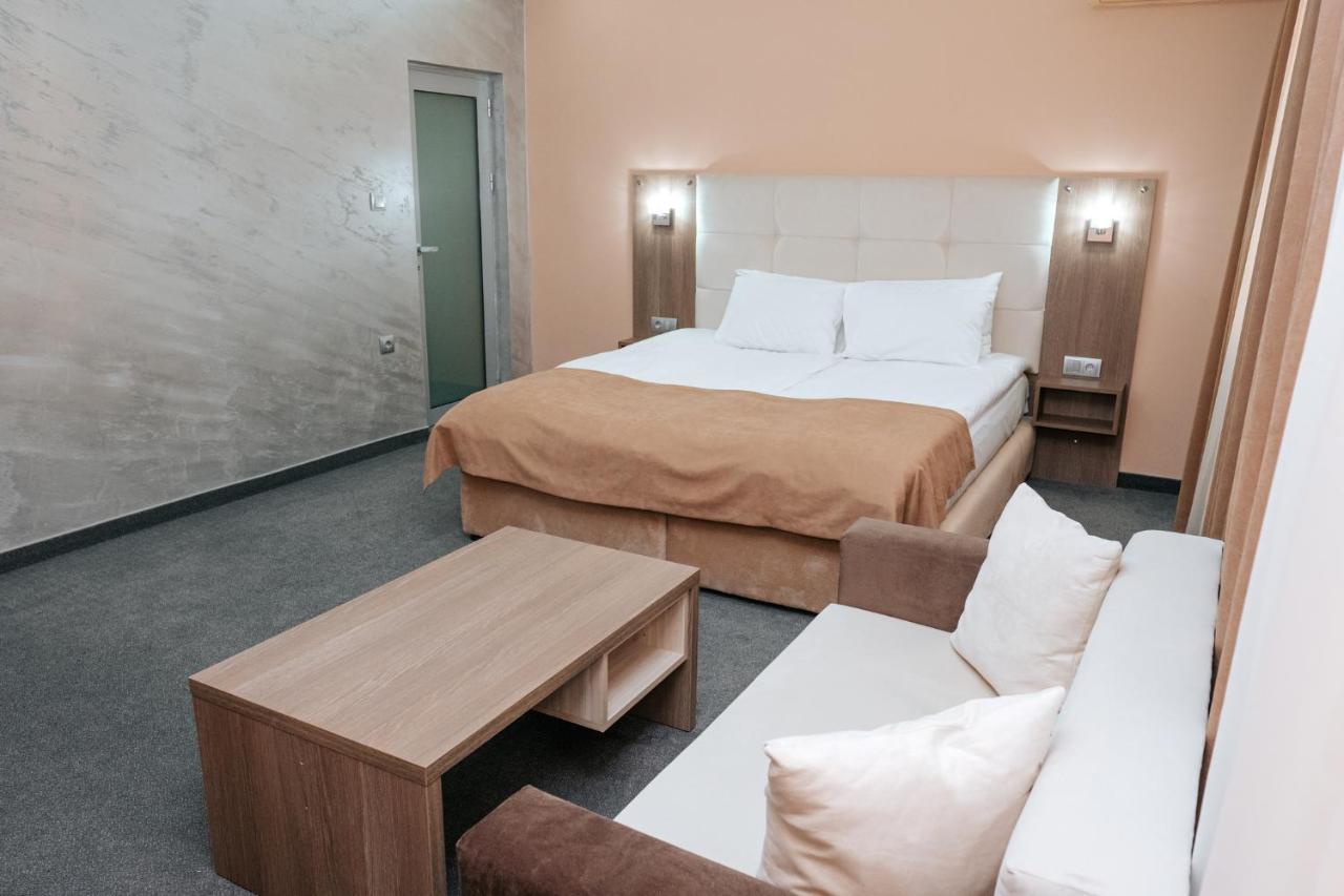 ימבול Hotel Tundzha - Renovated! מראה חיצוני תמונה