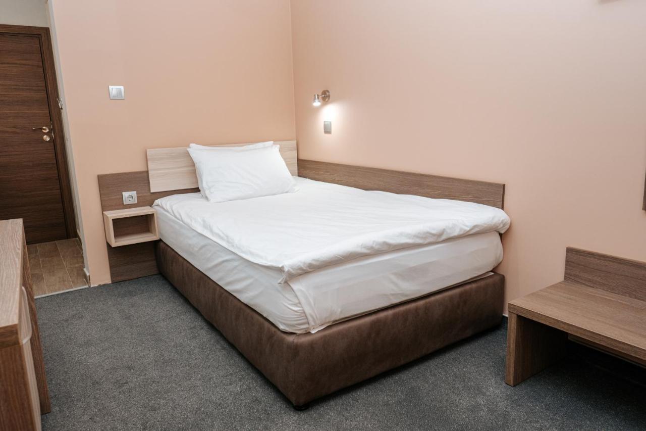 ימבול Hotel Tundzha - Renovated! מראה חיצוני תמונה