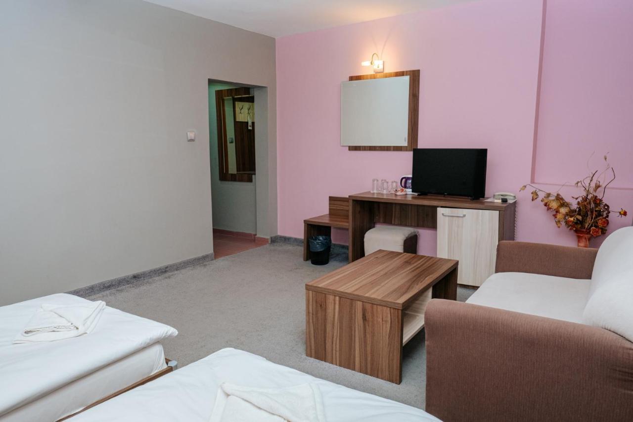 ימבול Hotel Tundzha - Renovated! מראה חיצוני תמונה